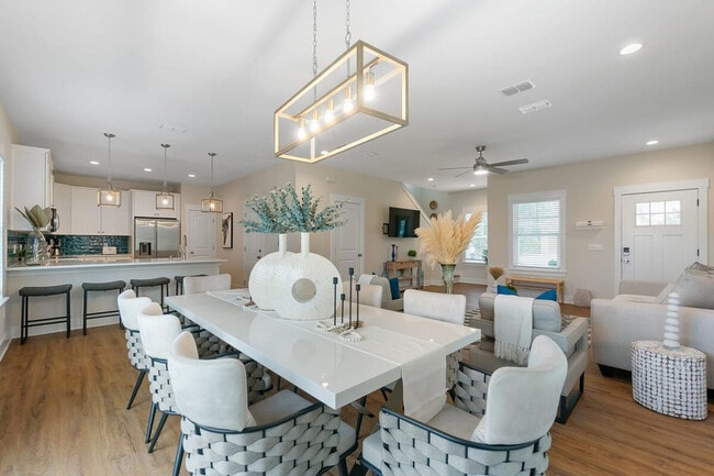 Building Photo - 6824 A1A S