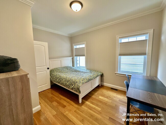 Foto del edificio - 3411 Washington St