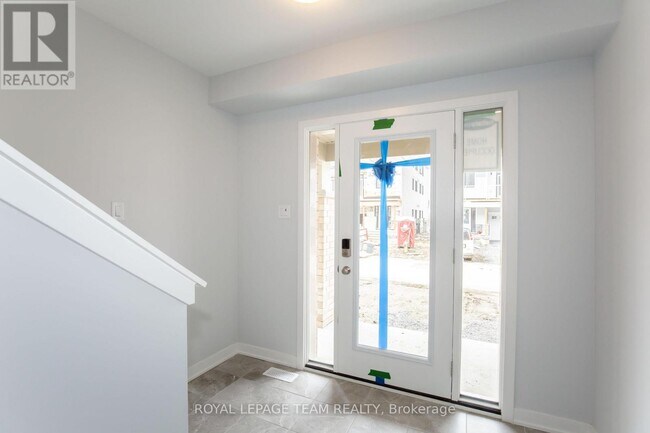Building Photo - 29 STITCH Mews
