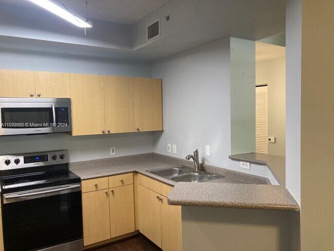 Building Photo - 1919 Van Buren Street Apt #108A, Hollywood...
