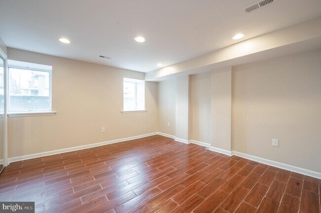 Foto del edificio - 833 N 63rd St
