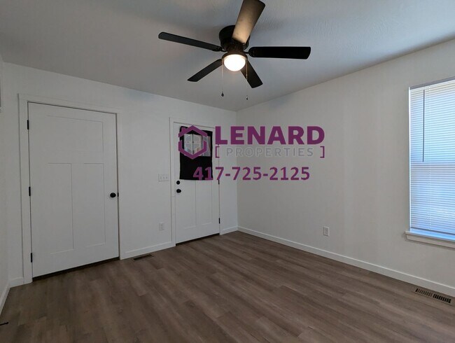 Foto del edificio - 2707 W Olive St