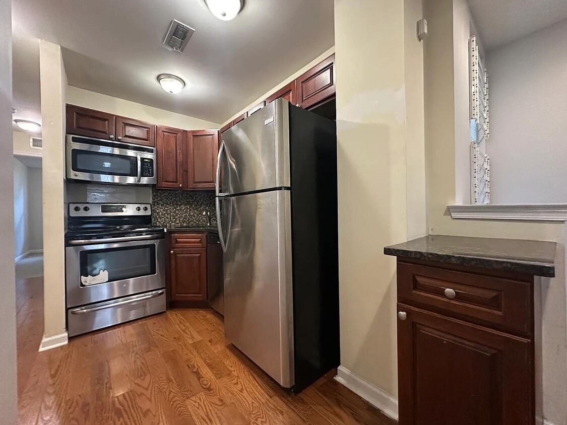 Photo - 1839 Willington St - A / 1st Floor