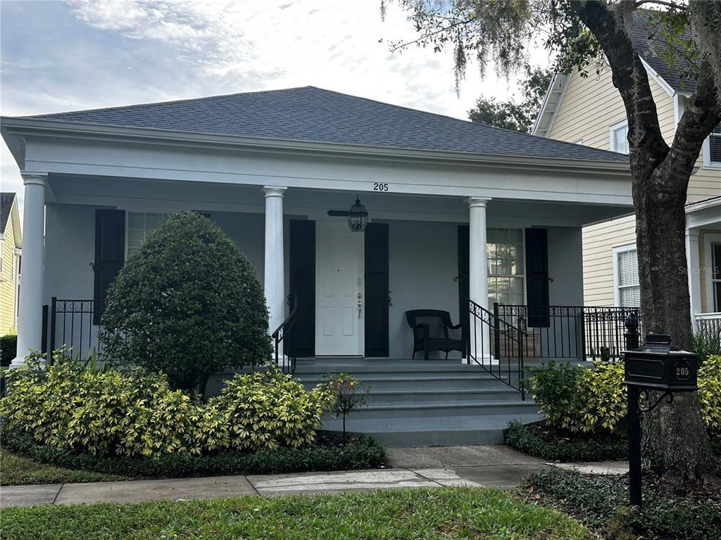 Foto principal - 205 Redbud St