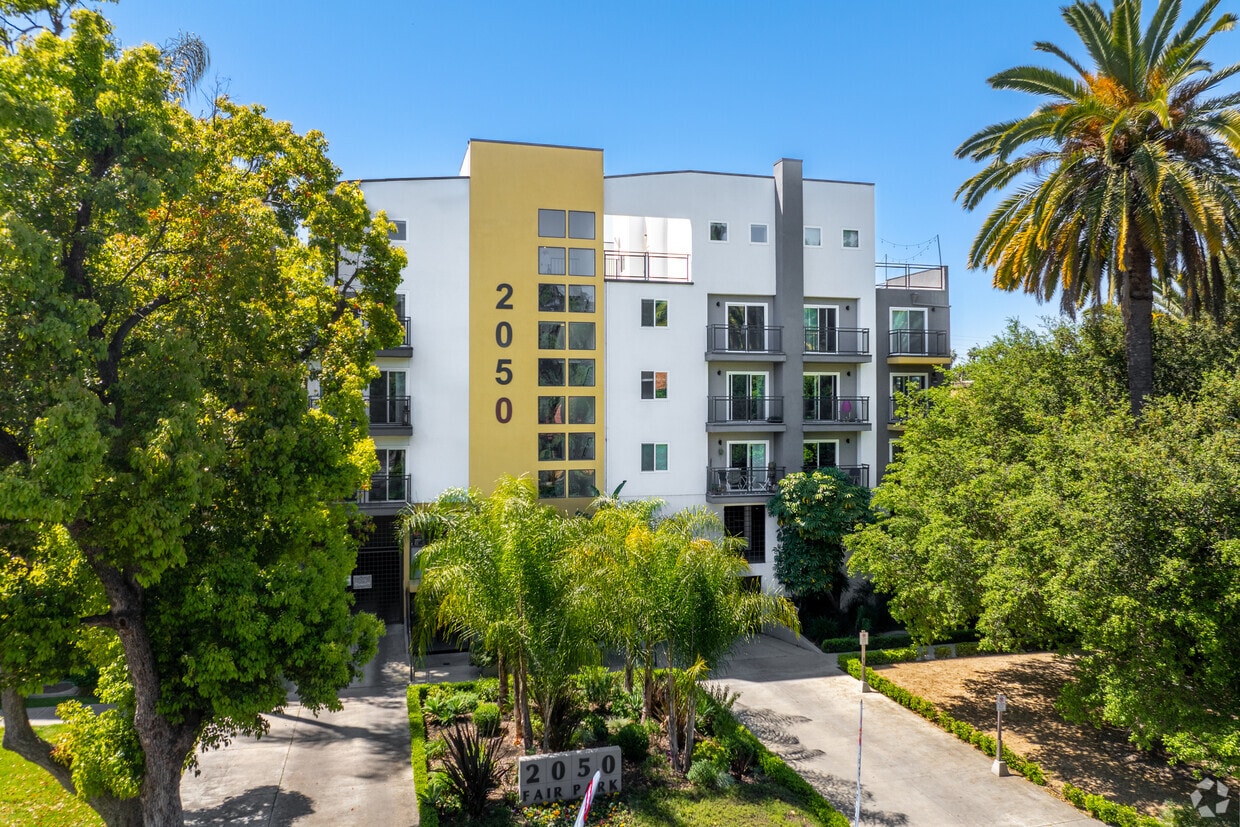 Primary Photo - Fair Park Apartments