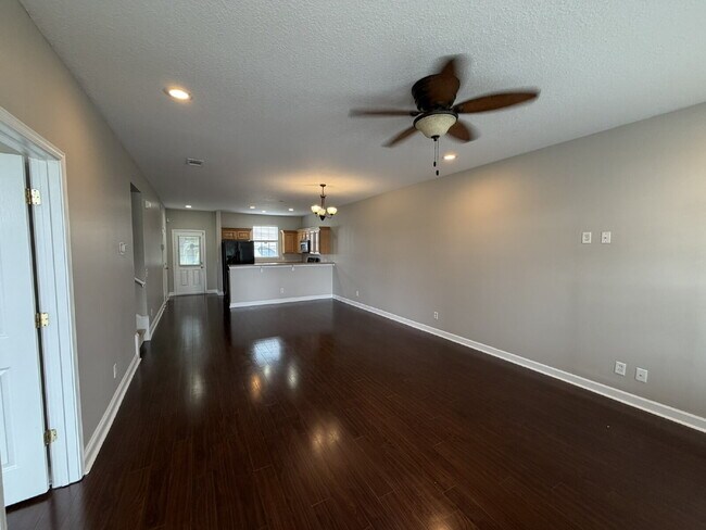 Foto del edificio - Town House For Rent