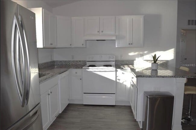 Building Photo - 3184 SW 151st Ave