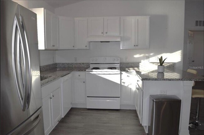 Foto del edificio - 3184 SW 151st Ave