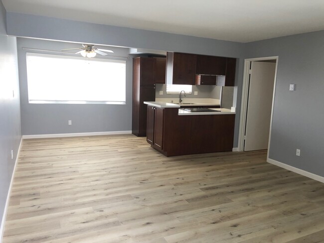 Foto del edificio - 1220 Amethyst St