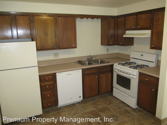 Building Photo - 4123-4125 Campbell Dr SE