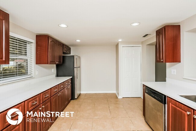 Foto del edificio - 3914 Pensdale Dr