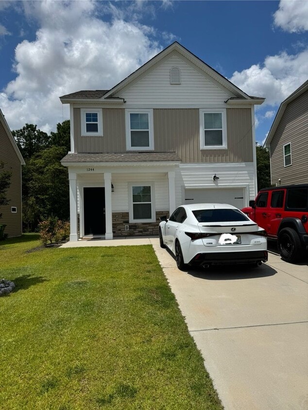 Primary Photo - Wonderful Two Story Four Bedroom Home in B...