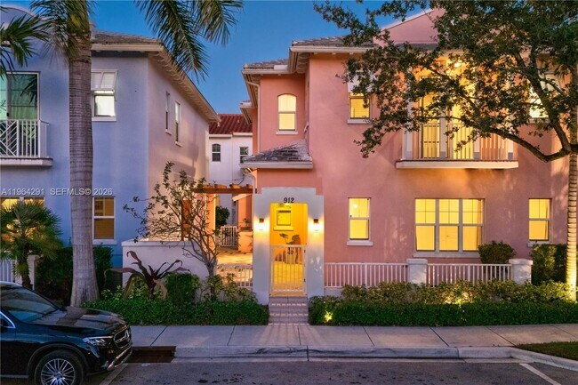 Foto del edificio - 912 NE 17th Way