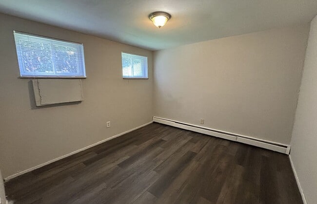 Building Photo - 3233 Whitfield Ave