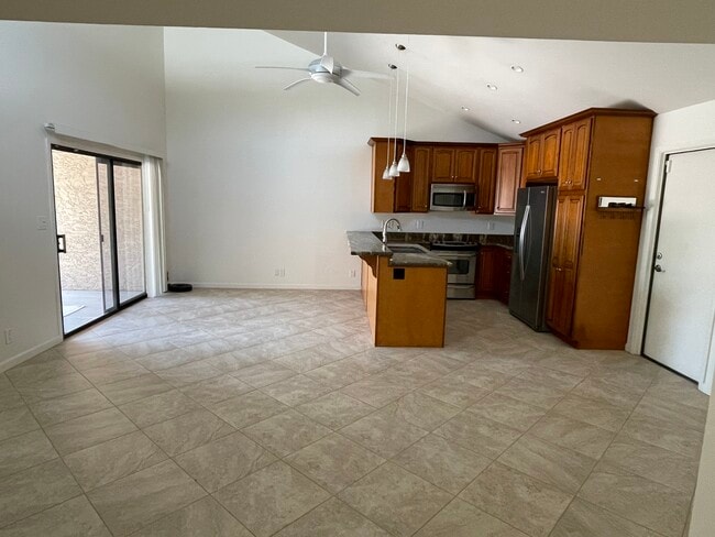 Kitchen - 9463 E Jenan Dr