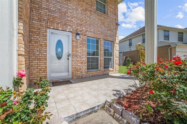 Building Photo - 10127 Gil Jr Ln