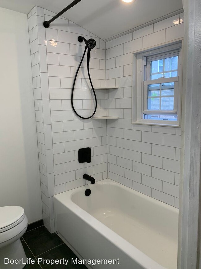 Building Photo - 2 br, 2 bath House - 212 W Lafayette St