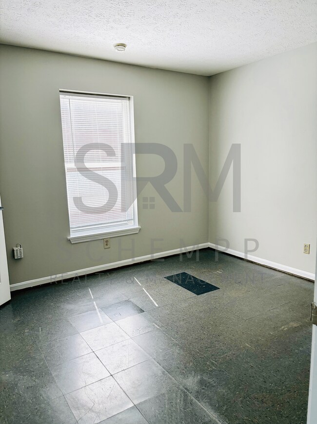 Foto del edificio - 2718 W Jefferson St