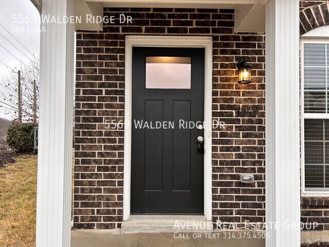 Foto del edificio - Modern 2-Bed Townhome in Walden Ridge – Ac...