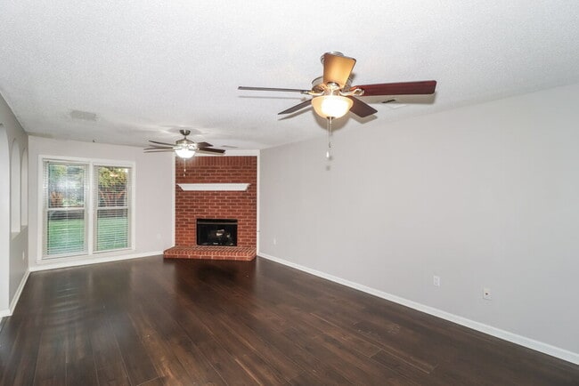 Building Photo - 2776 Fletcher Park Cir E