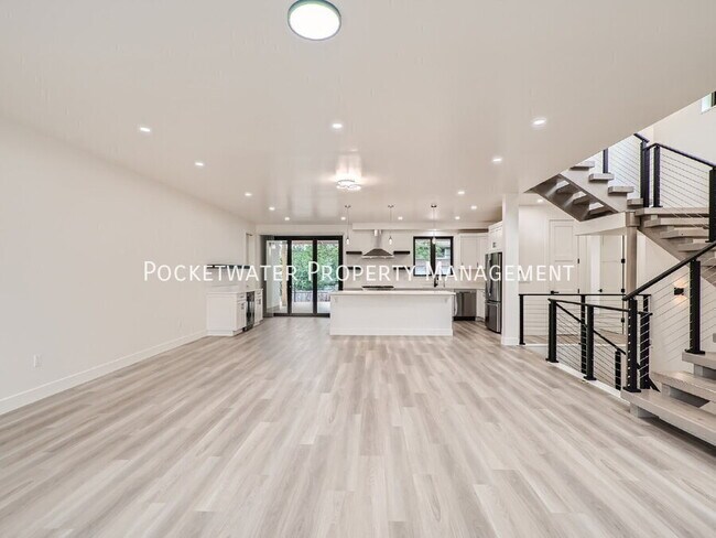 Foto del edificio - 3595 Darley Ave