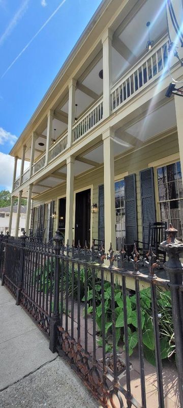 Foto del edificio - 1520 St Mary St