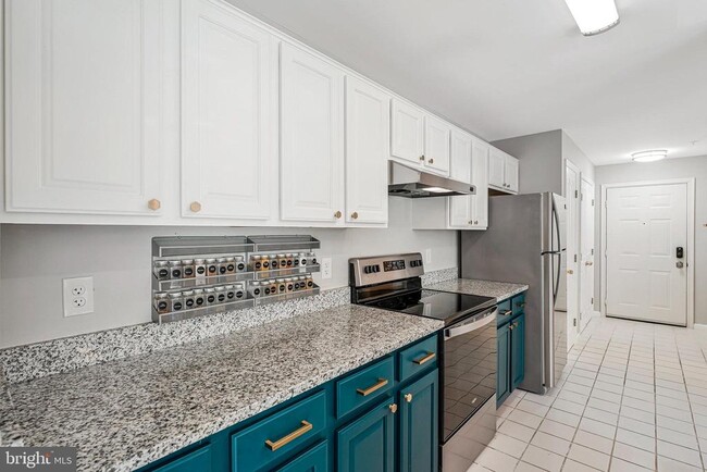 Building Photo - 4130 Monument Ct