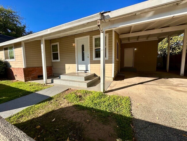 Building Photo - 2762-2764 Lanning Ave