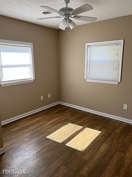 Foto del edificio - 3 br, 1 bath House - 503 Boy Scout Road