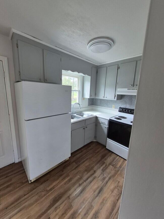 Foto del edificio - 108 Lewis Ln