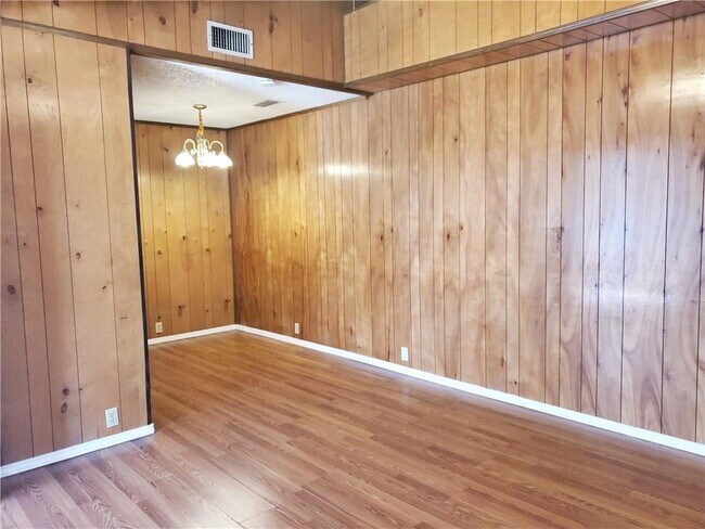 Building Photo - 23393 Nameless Rd