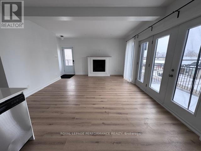 Building Photo - 739 Principale St