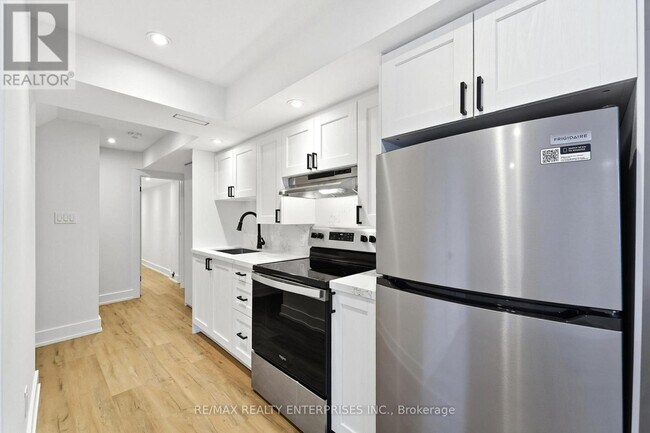 Photo du bâtiment - 414 Okanagan Path