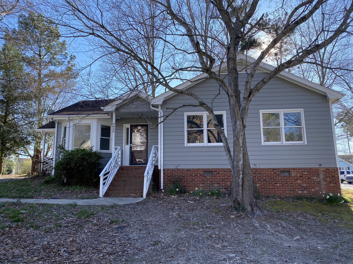 Foto principal - 3600 Ladywood Ct