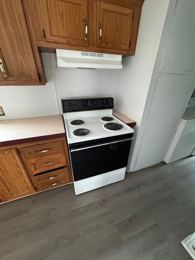 Foto del edificio - 328 Pine Tree Dr