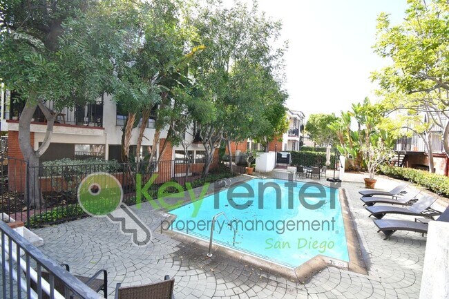 Foto del edificio - Carlsbad|Orleans East community, La Costa neighborhood | Multi-level Apartment | Enjoy quick acce...