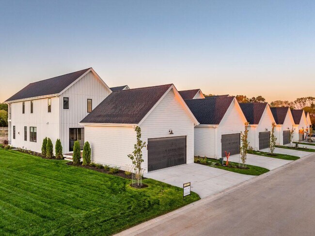 Foto del edificio - 464 Kinsale Ln