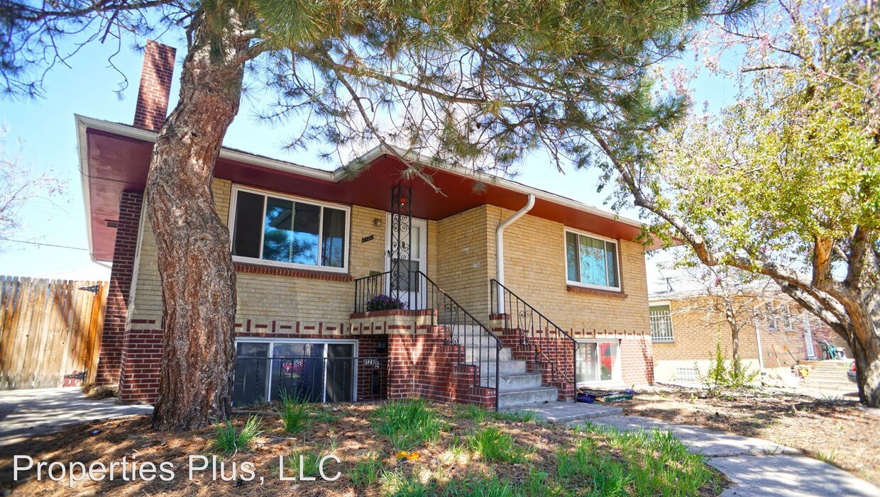 Primary Photo - 1125 Dayton St