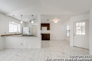 Building Photo - 9154 Deer Village