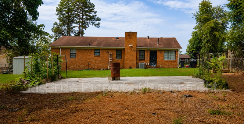 Building Photo - 4409 Roxbury Dr
