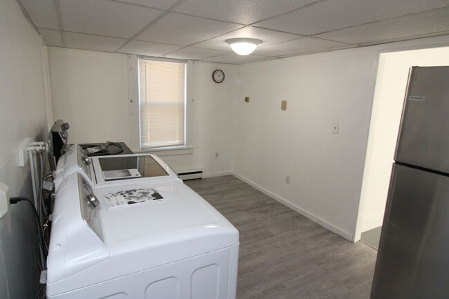 Foto del edificio - 546 Main St