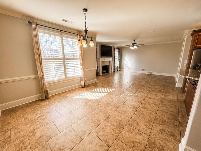 Foto del edificio - 713 Briston Ln