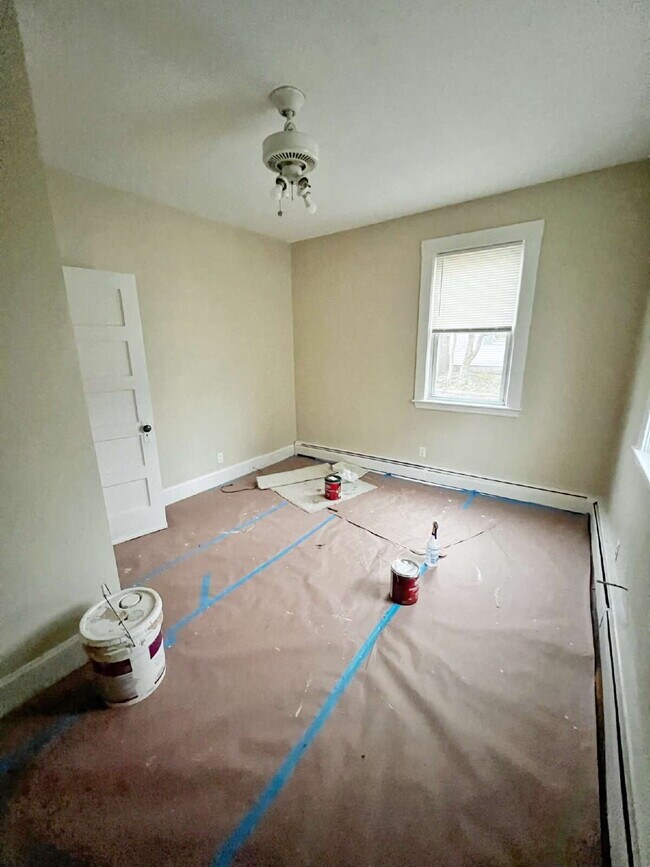 Foto del edificio - Spacious 1 BED 1 BATH