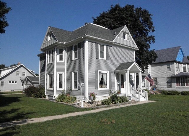 Primary Photo - 403 N 7th St