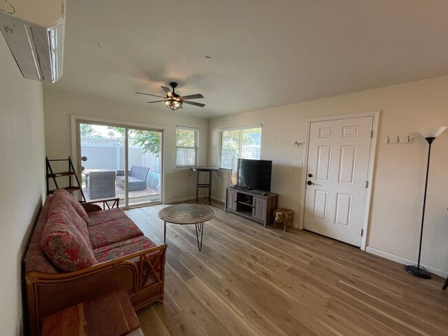 Building Photo - Kahoma Village Three Bedroom/Two Bathroom