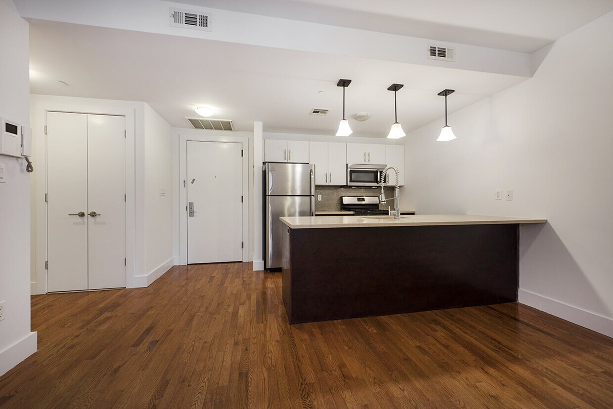 80 Meserole St Unit 2j Brooklyn Ny 11206 Apartment For Rent In Brooklyn Ny Apartments Com