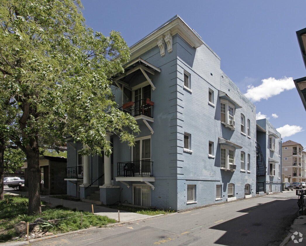 Building Photo - The Blue Buidling