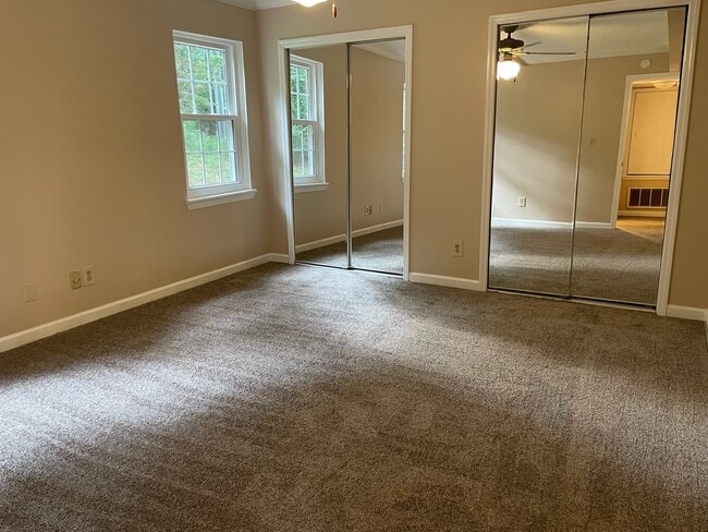 Building Photo - 2044 Montreat Cir