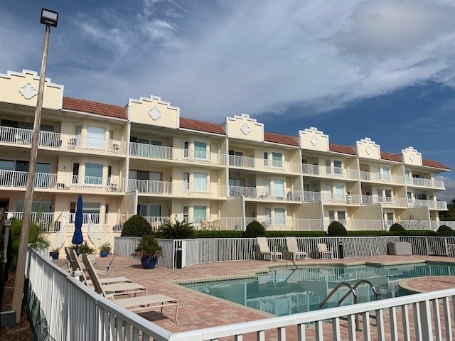 Foto del edificio - 157 Marine St