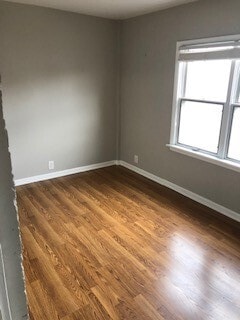 Building Photo - 5855 N Melvina Ave